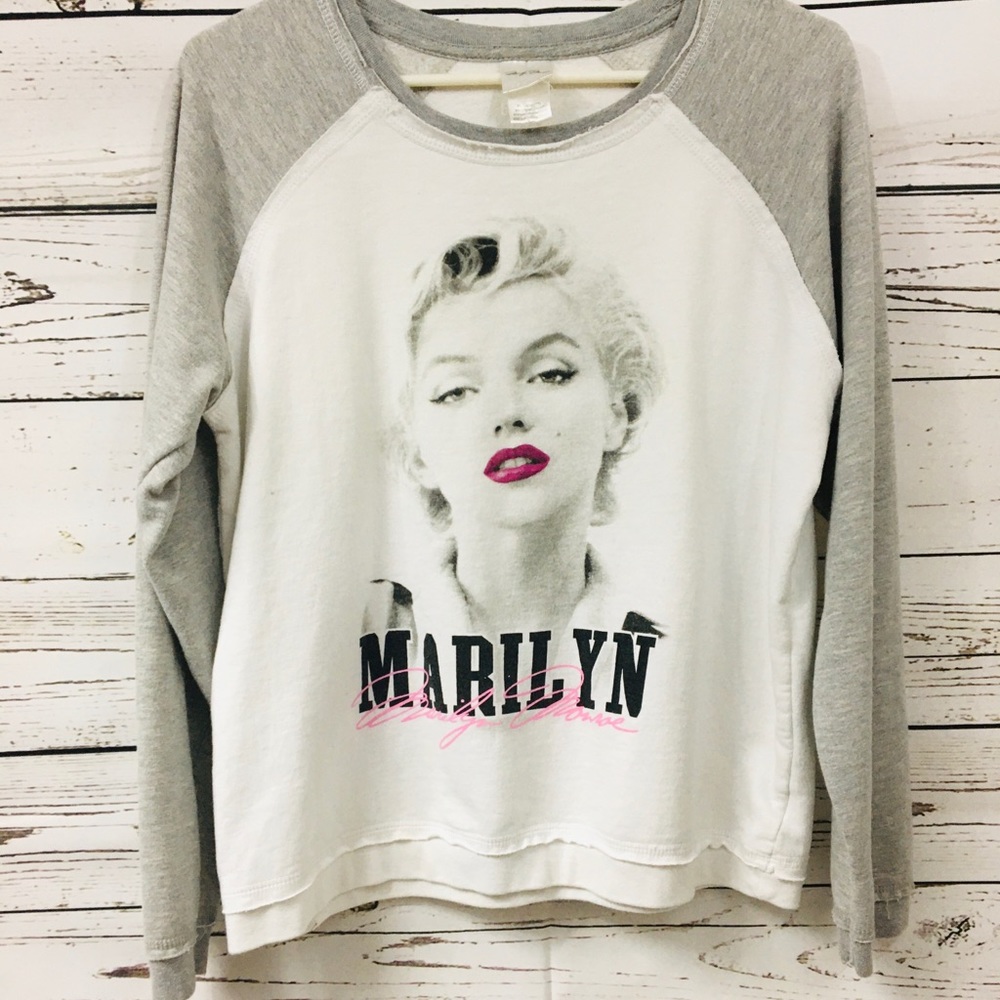 Marylin Monroe sweater